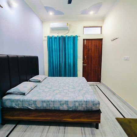 Deepak Homestay Rishikesh Bagian luar foto