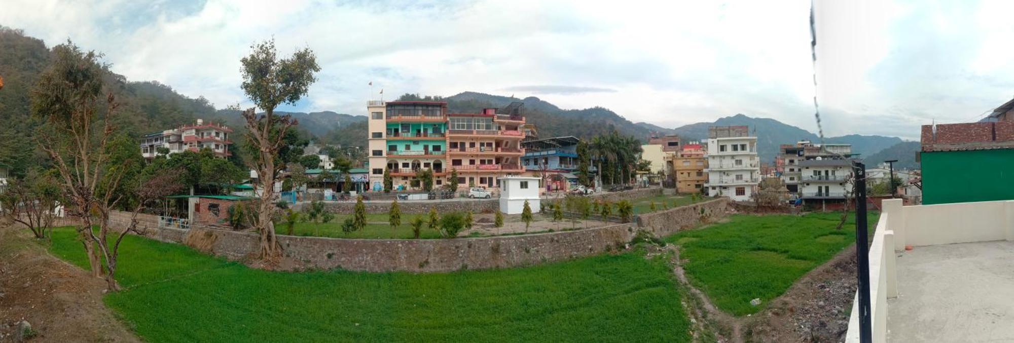 Deepak Homestay Rishikesh Bagian luar foto