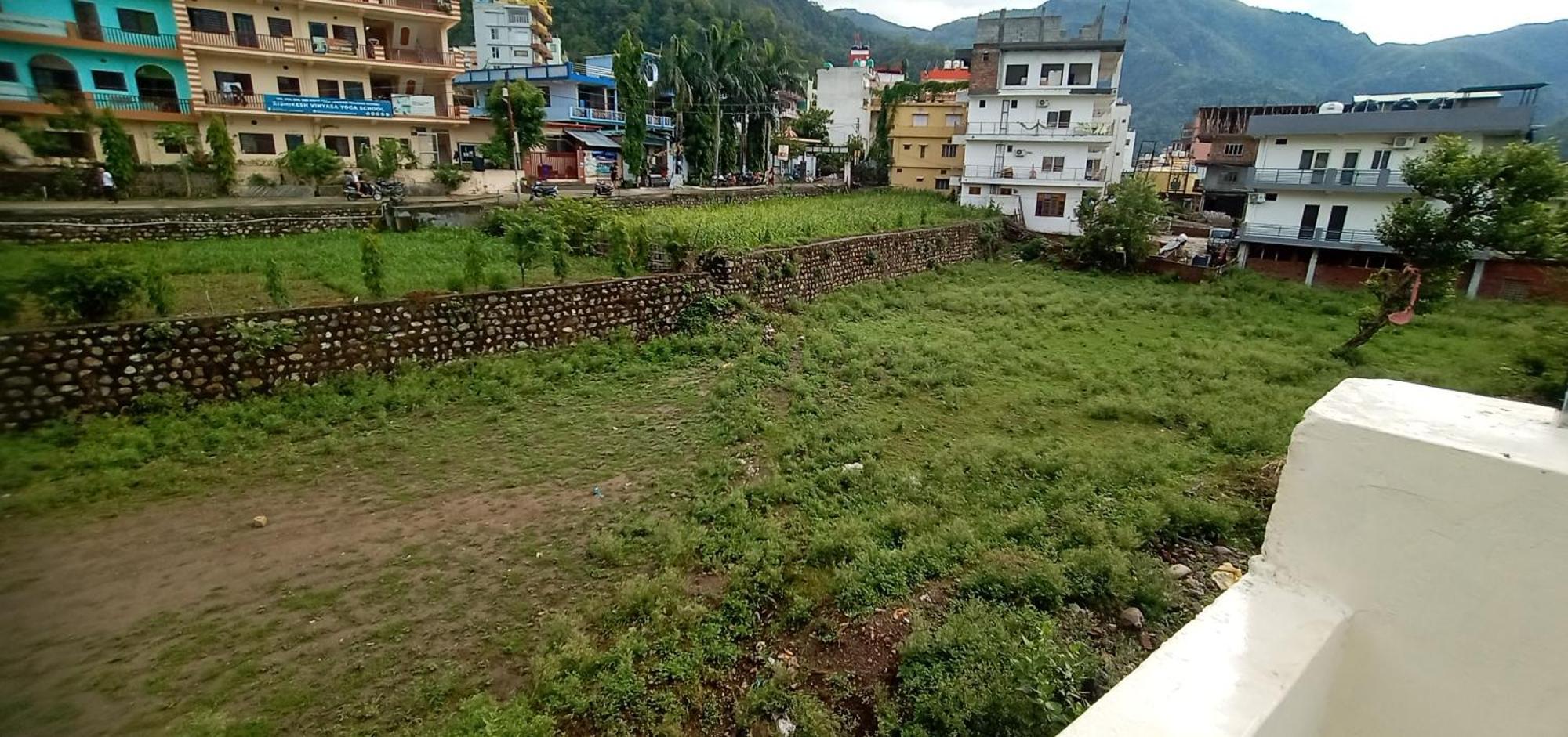 Deepak Homestay Rishikesh Bagian luar foto