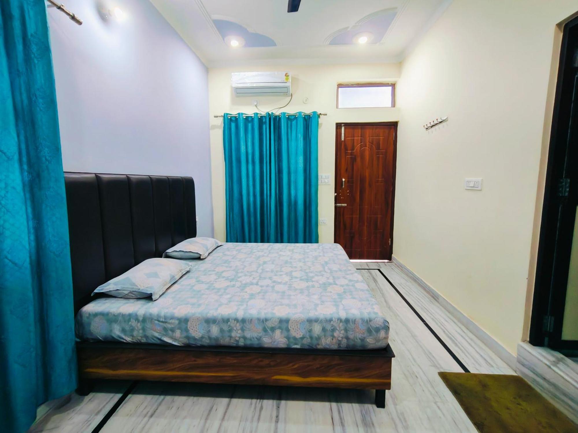Deepak Homestay Rishikesh Bagian luar foto